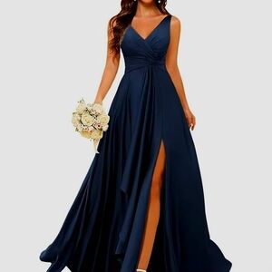 Elegant Navy Blue Evening Gown